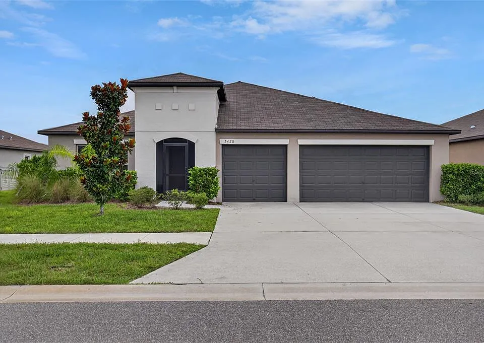 5420 Leslie Canyon Dr
