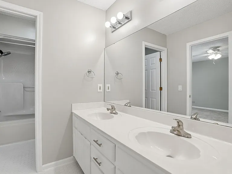 101 Emerald Way — Photo 25