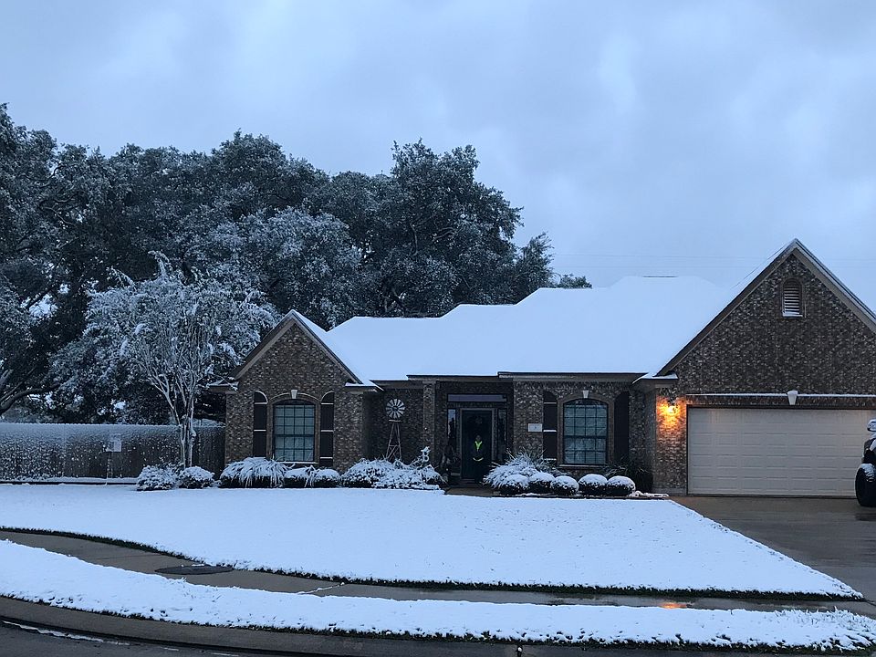 2nd image of 5 Oak Park Ct