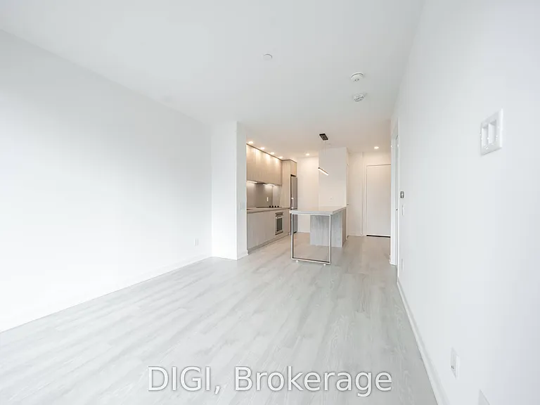 57 Spadina Ave #504 — Photo 9