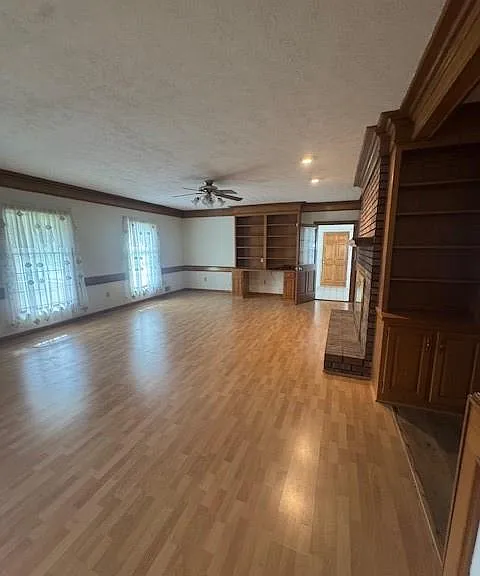 5677 Bentley Rd — Photo 6