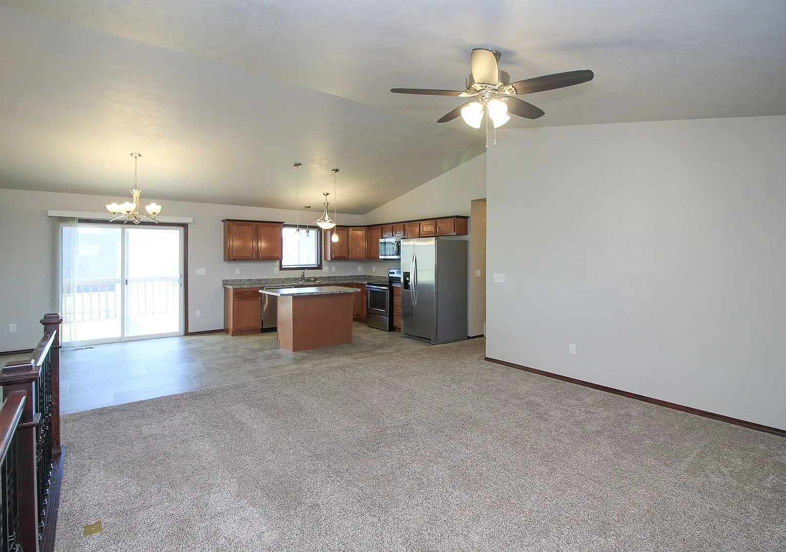 Beautiful Upper Floor 3 bedroom 2 bath townhomes at 1030 Tanner Ct in Tea, SD — Photo 4