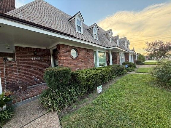2nd image of 4149 Chateau Blvd