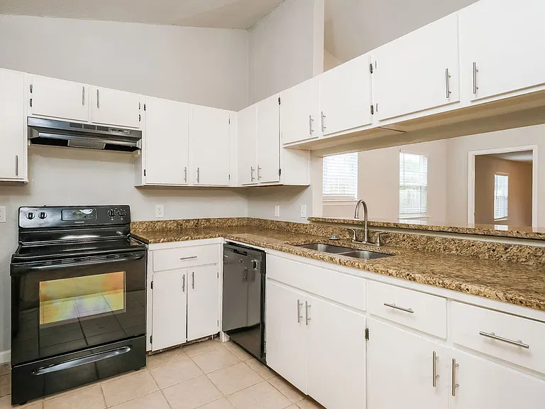 2730 Bear Springs Dr — Photo 11