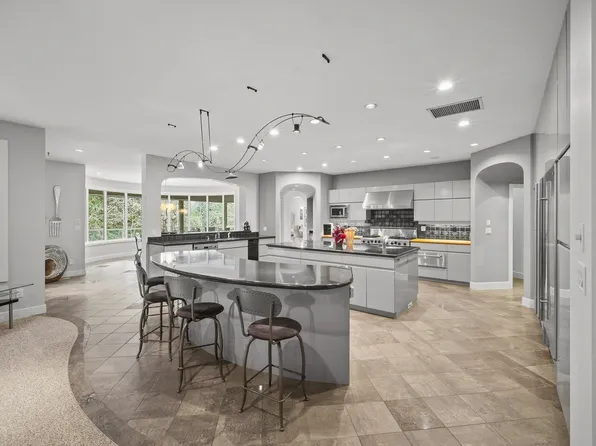 1075 Thomson Rd, Anmore, BC V3H 4X9