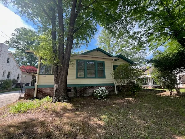 2103 Walker Ave, Greensboro, NC 27403