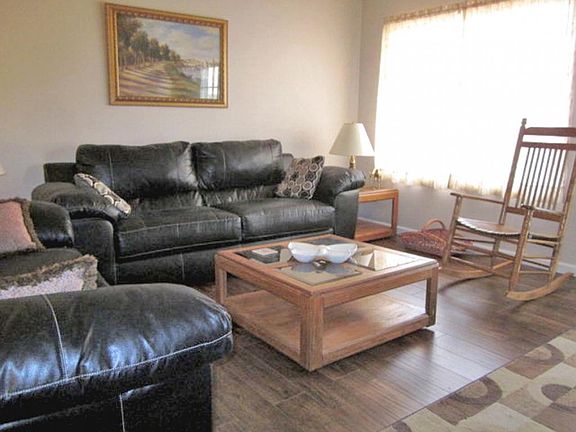 2nd image of 219 Buckingham Ct #4