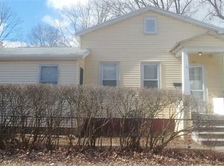 593 6th Ave, Troy, NY 12182