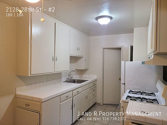 3rd image of 2128 28th St #2