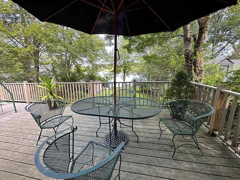 124 W Shore Dr — Photo 6