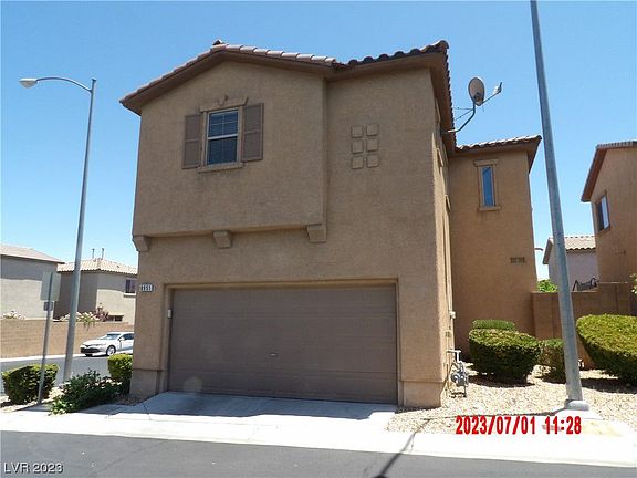 3rd image of 8951 Harmony Grove Ave