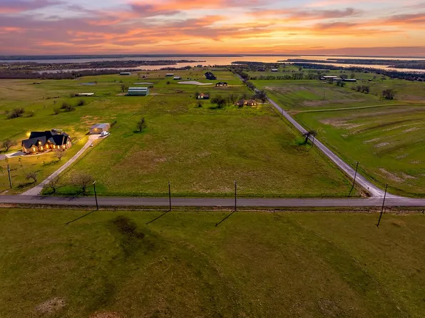 Melton Rd, Sanger, TX 76266