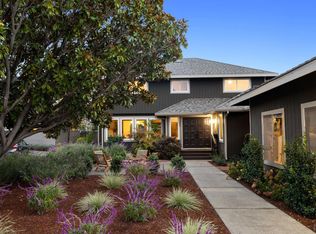 202 Riviera Cir, Larkspur, CA 94939