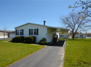 6389 Roberts Dr, Victor, NY 14564