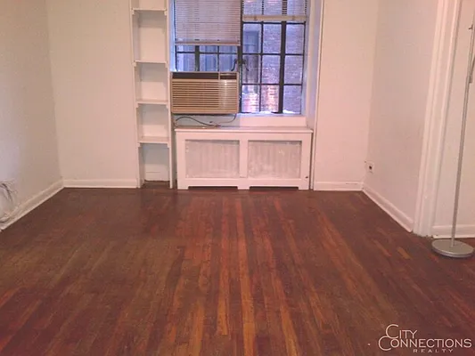 Rented by City Connections Realty | media 8