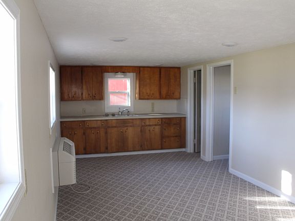2nd image of 212 E 4th St
