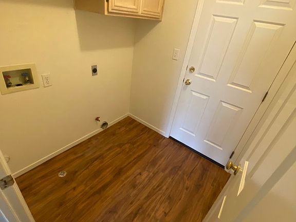 4th image of 2849 S Tamarack Ct