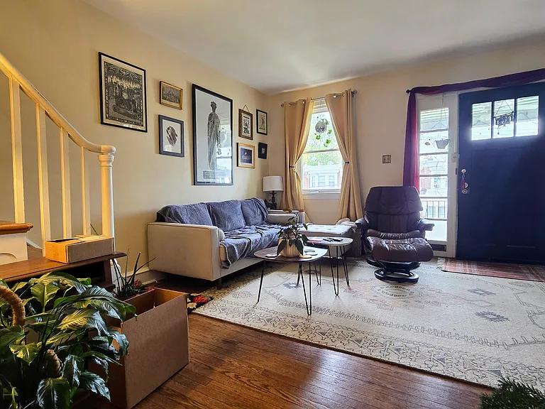 3373 Vaux St — Photo 4