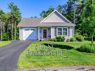6 D St, Bridgton, ME 04009