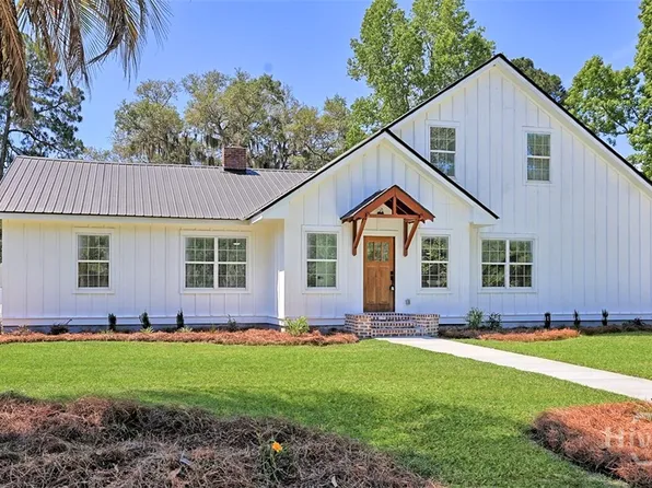 27 Pine Drive, Savannah, GA 31405
