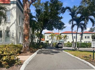 1685 Laurel St APT 4, Sarasota, FL 34236