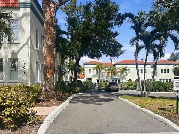 1685 Laurel St APT 4, Sarasota, FL 34236