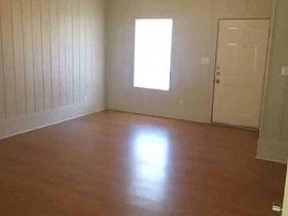 3rd image of 100 Prosper Dr APT 1