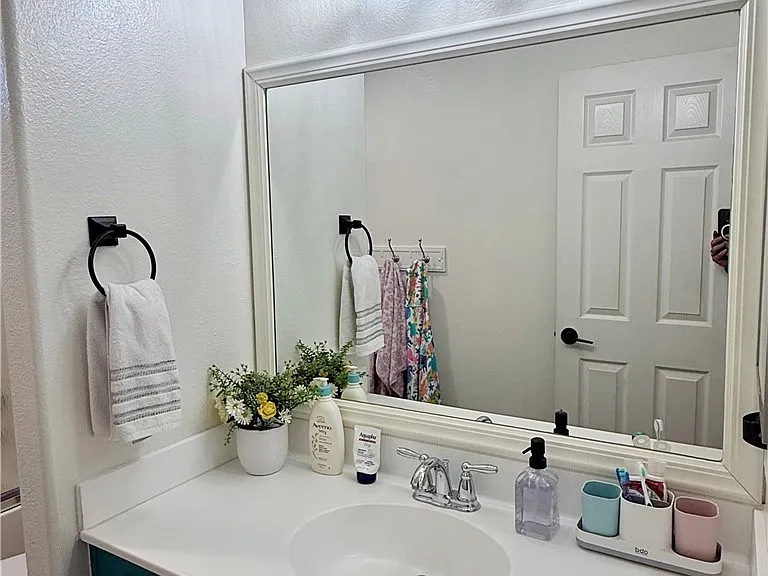 26587 Alta Ave — Photo 44
