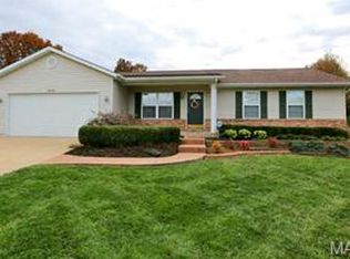 8040 Honeysuckle Dr, Cedar Hill, MO 63016