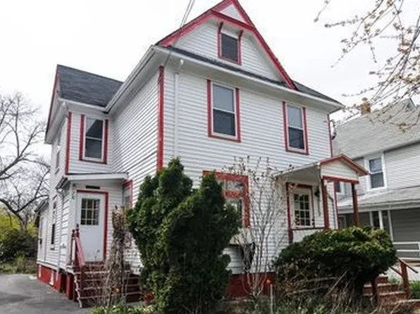 710 N County St, Waukegan, IL 60085