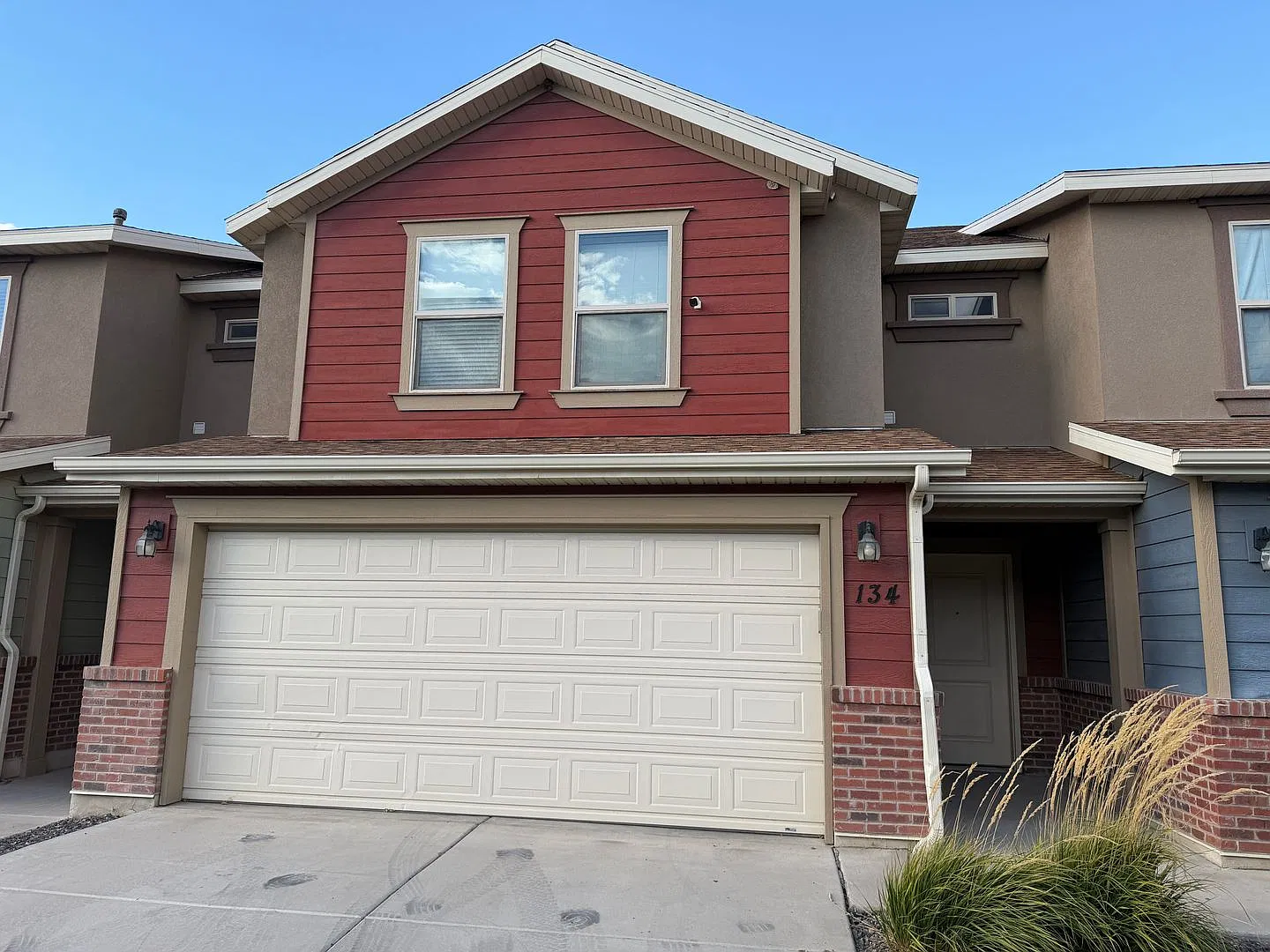 Beautiful 3-Bedroom Spanish Fork Home with Open Floor Plan, Granite Countertops! — Photo 1