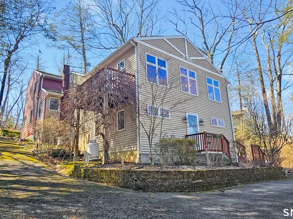 29 Carol Street, Danbury, CT 06810