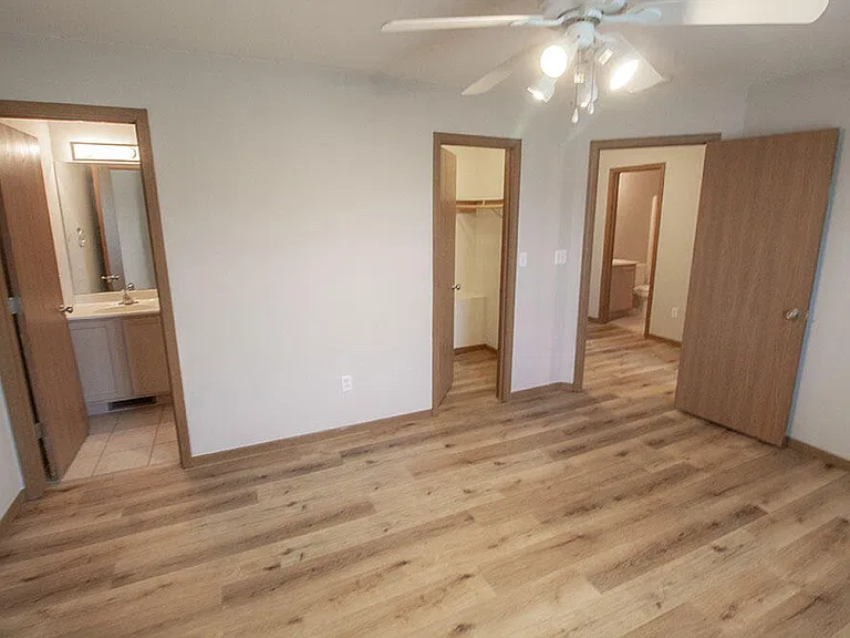 1516 Citadel Dr — Photo 18