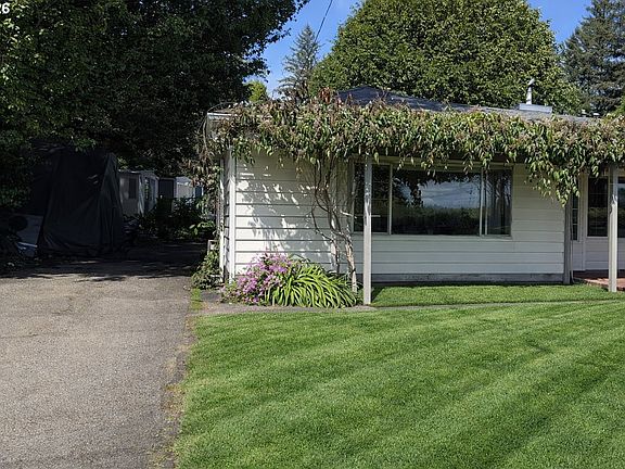 2nd image of 67623 E Bay Rd