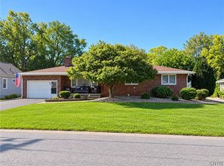 199 Beechwood Ave, Liverpool, NY 13088