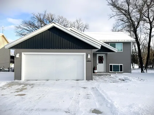 1311 Natures Trl, Alexandria, MN 56308