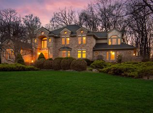 3669 Knoll Creek Ct, Ann Arbor, MI