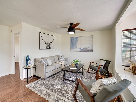 4th image of 902 CIBOLO TRL
