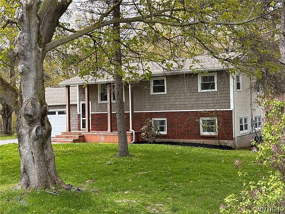 3rd image of 4742 Cottage Rd