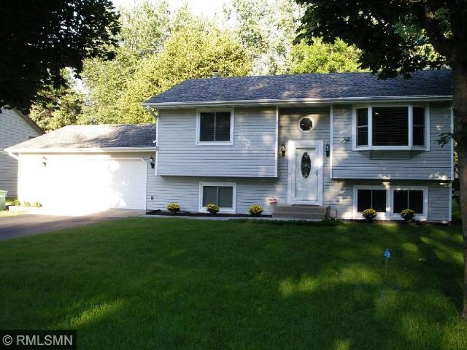 1st image of 3070 Greenbrier St