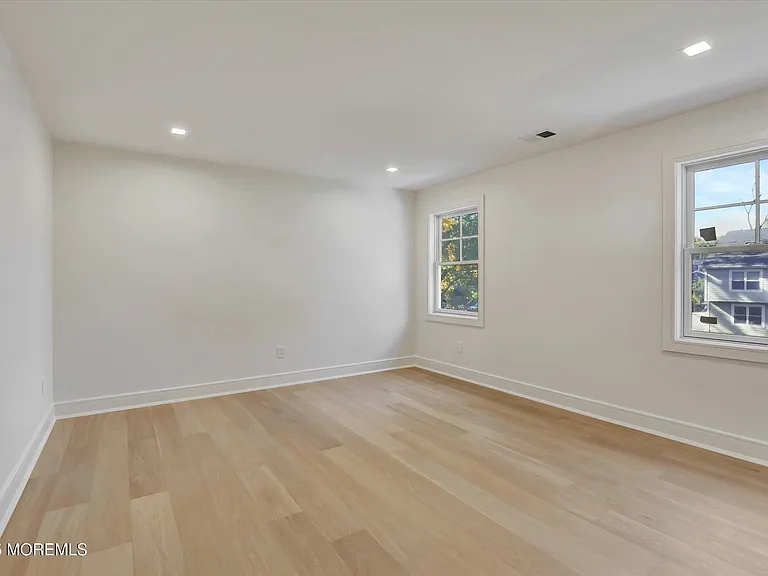243 Woodcrest Rd — Photo 29