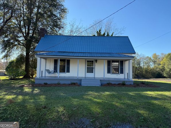 307 S Green St, Dexter, GA 31019