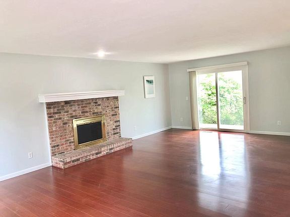 5th image of 11517 Oxfordshire Ln