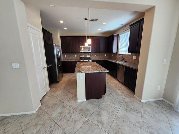 4th image of 9615 Lofty Vista Ave