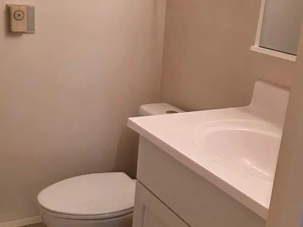 4955 Century Dr #5, Saginaw, MI 48638
