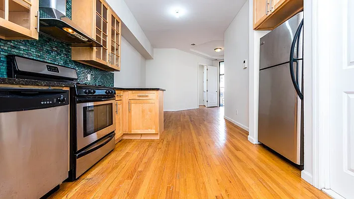 Rented by Nooklyn NYC LLC | media 20