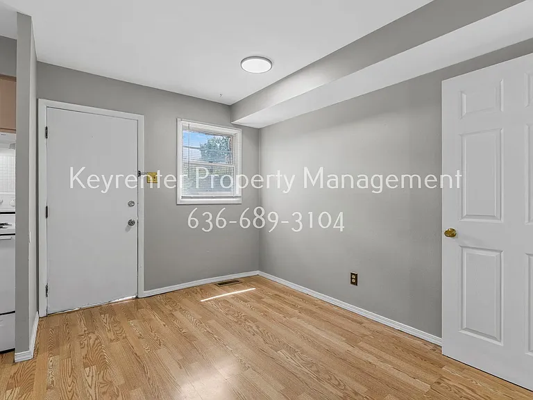 3313 Droste Rd — Photo 9