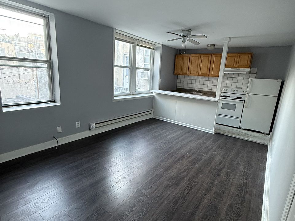 Living Room/Kitchen view