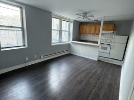 808 S 6th St, Philadelphia, PA