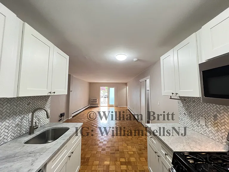 145 Main St #1E — Photo 6